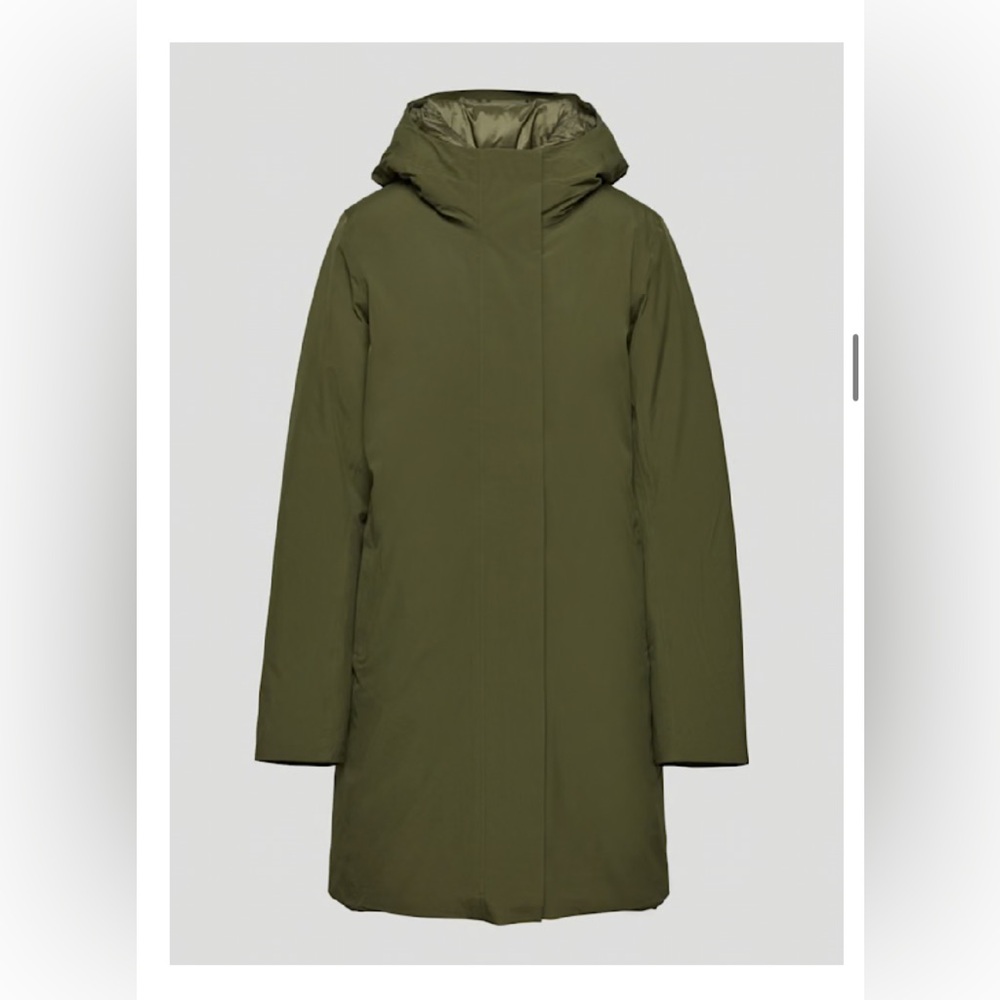 Aritzia Explore Parka